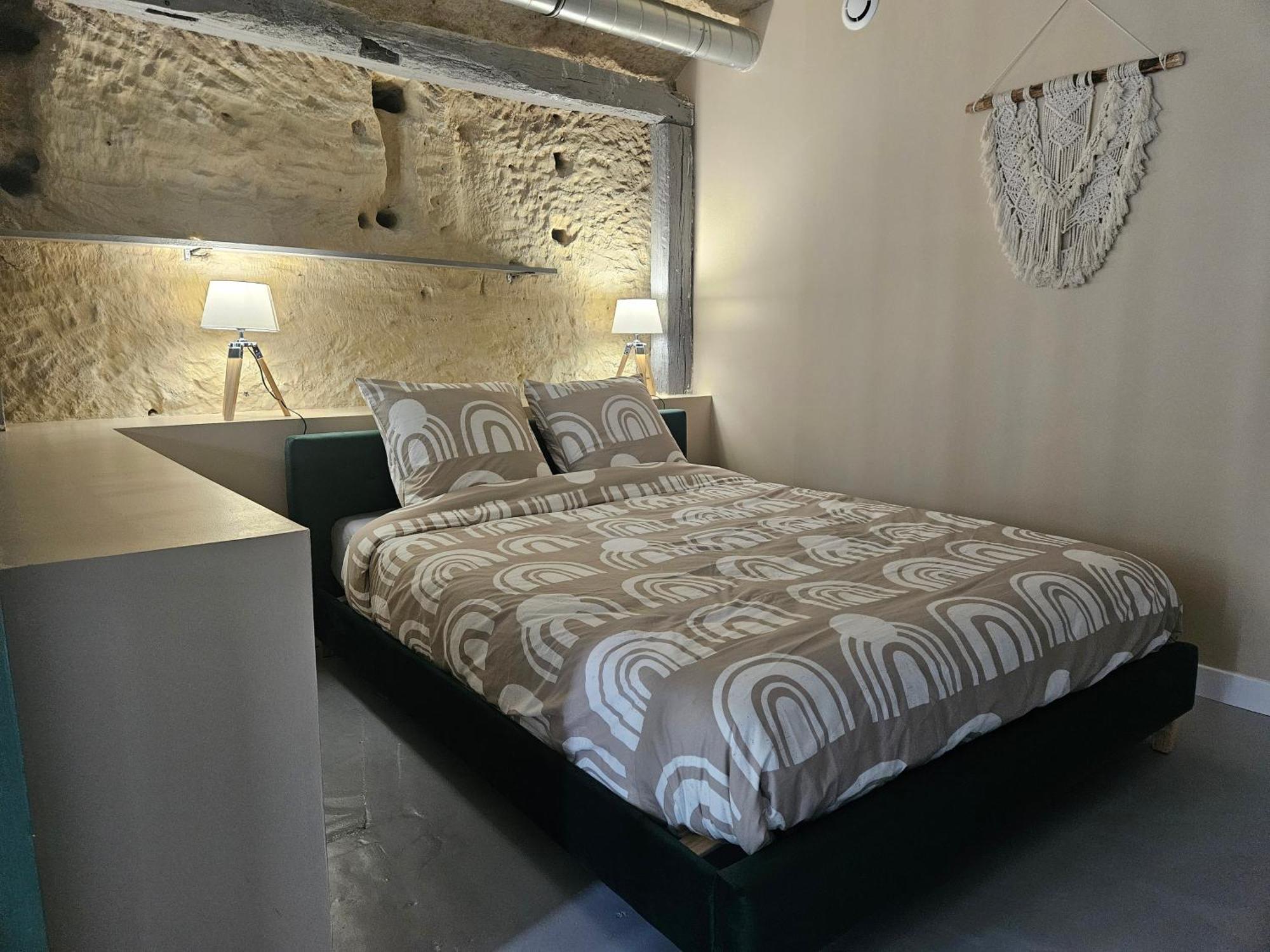 Апартаменты The Sweet Cave Saint-Etienne-de-Chigny Экстерьер фото